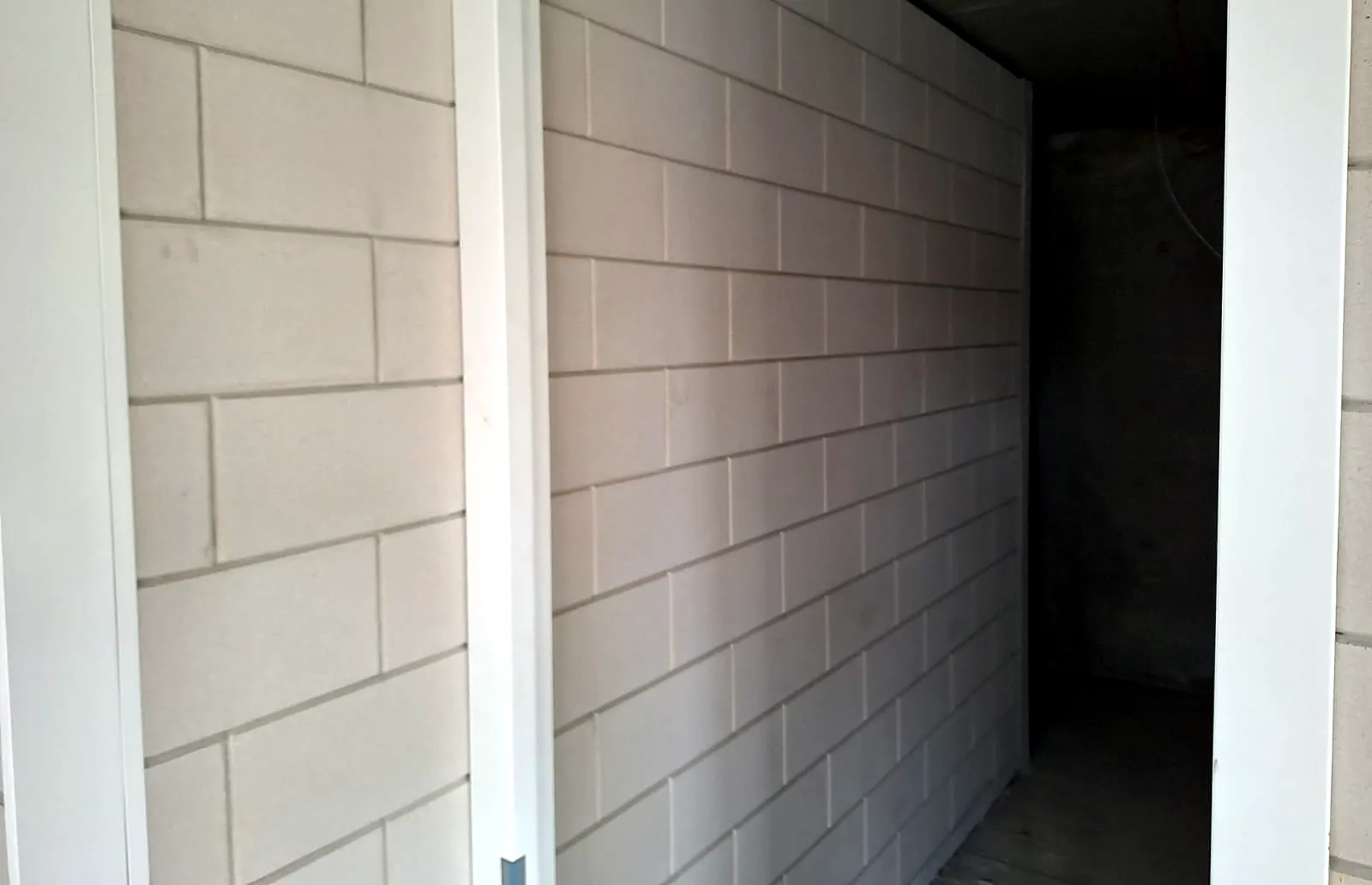 Cellenbetonblokken in een wand